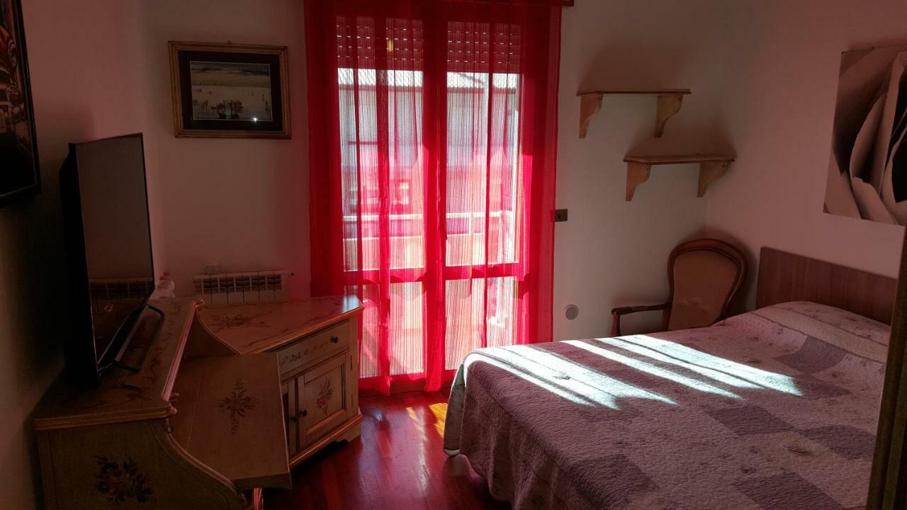 B&B Verrazzano Affittacamere Соттомарина Экстерьер фото